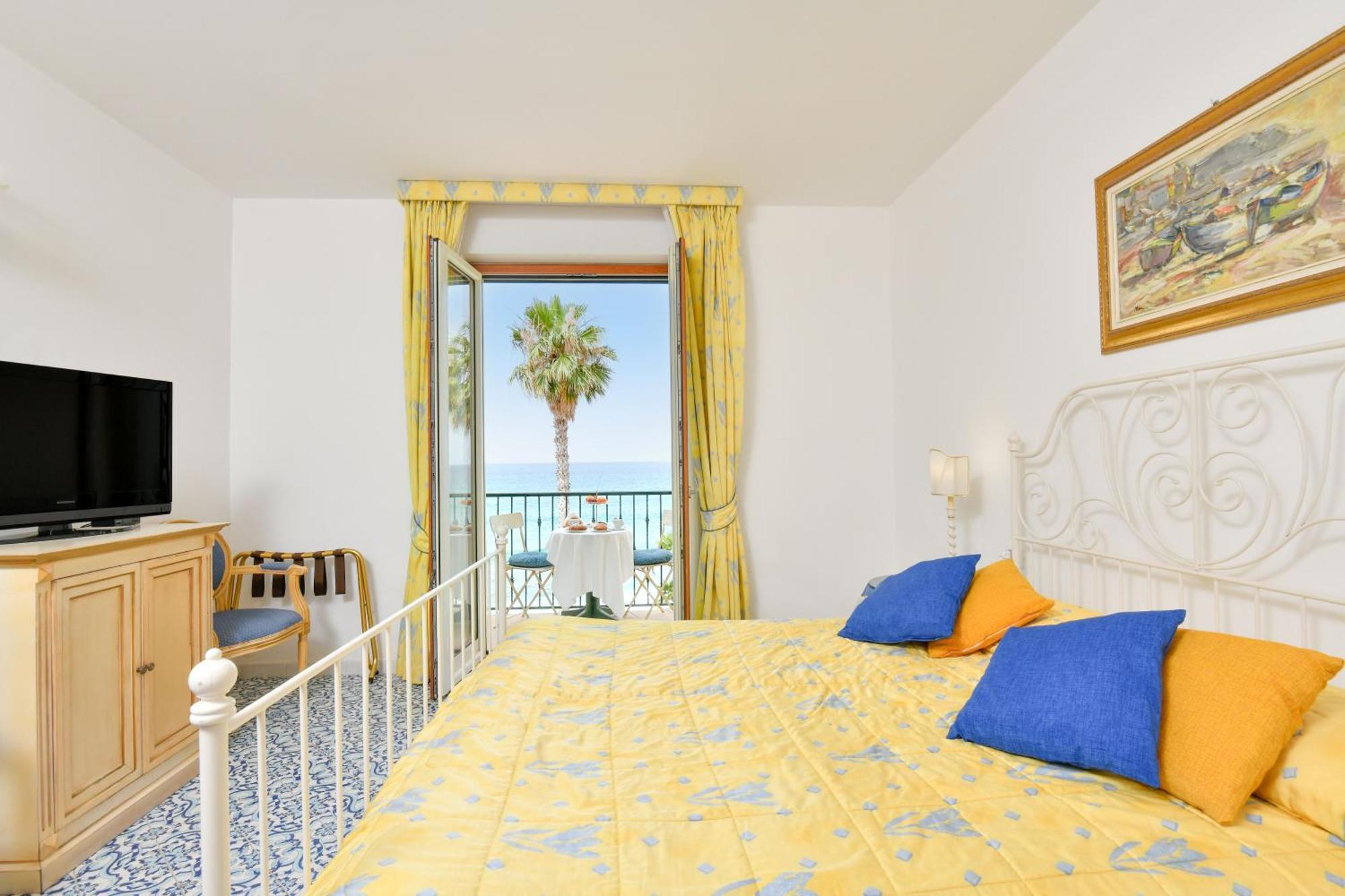 Hotel Villa Sirio Санта-Марія-ді-Кастеллабате Екстер'єр фото
