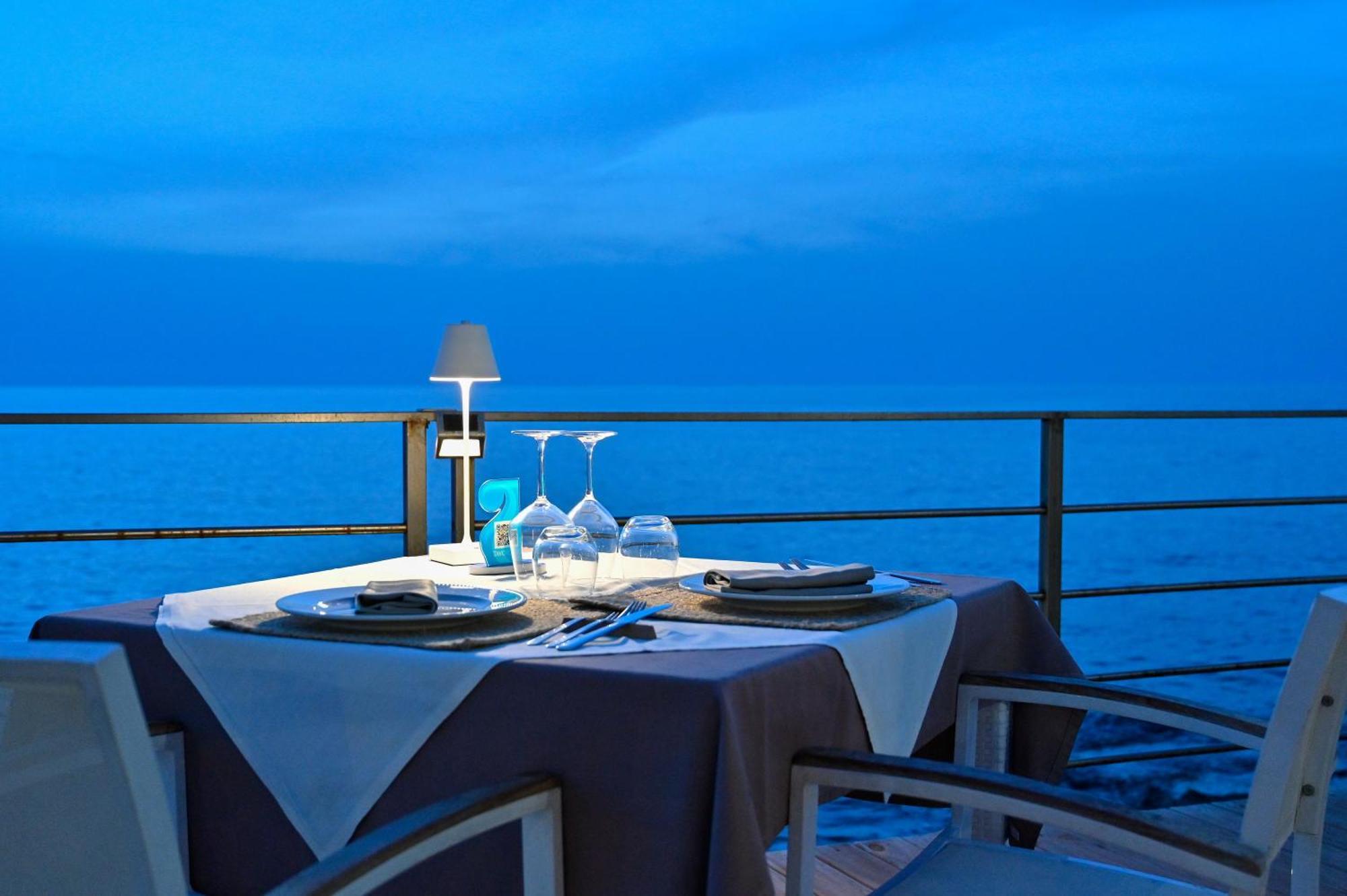 Hotel Villa Sirio Санта-Марія-ді-Кастеллабате Екстер'єр фото